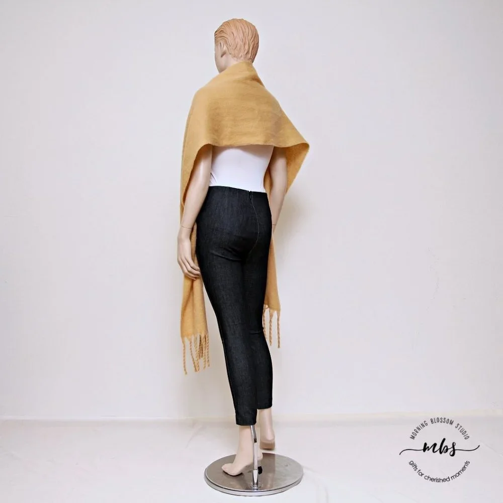 NWT‎ Gap Solid Plain Scarf